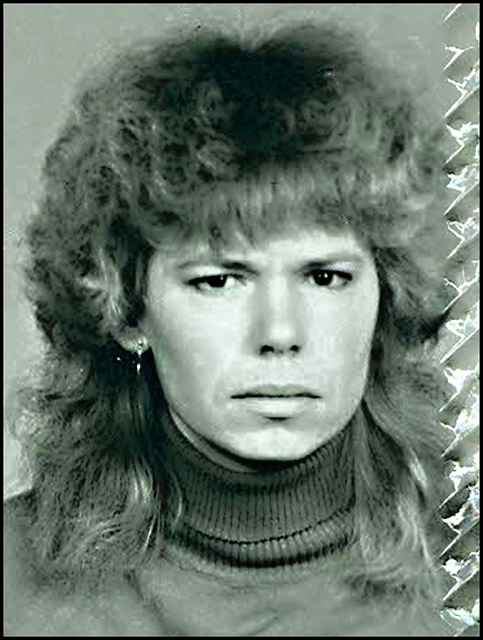 ZDEŇKA TOMÁNKOVÁ - KNĚŽÍNKOVÁ